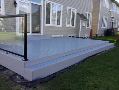 Clay, Vinyl Deck With Glass Railing