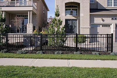 Black 4' high Aluminum fence