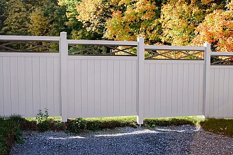 White, 2 Rail privacy Vinyl fence with Aluminum top