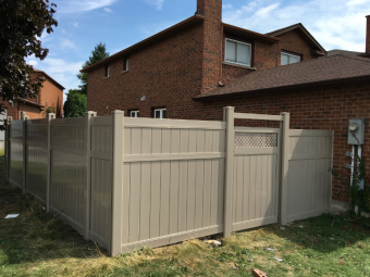 Tan, Gate with Lattice Top