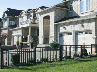Black Aluminum Picket Fence
