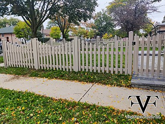 Tan Vinyl Picket Fence for Front Yard