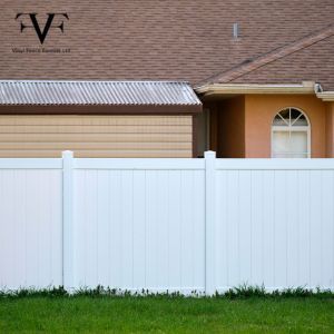 How Vinyl Fencing Holds Up in Harsh Weather Conditions