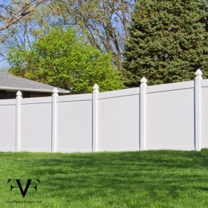 Why Replace an Aging Fence with a Vinyl Fence