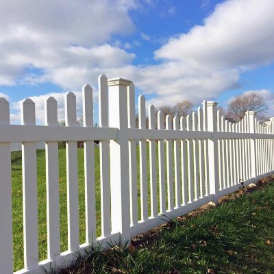 Vinyl Fence in Toronto